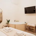 Oaza Design Jacuzzi Or Shower Center Holiday home *
