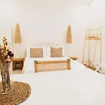 Oaza Design Jacuzzi Or Shower Center