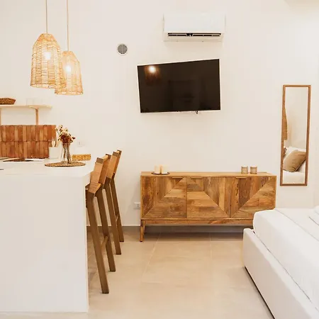 Oaza Design Jacuzzi Or Shower Center