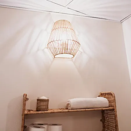 Oaza Design Jacuzzi Or Shower Center * カターニア