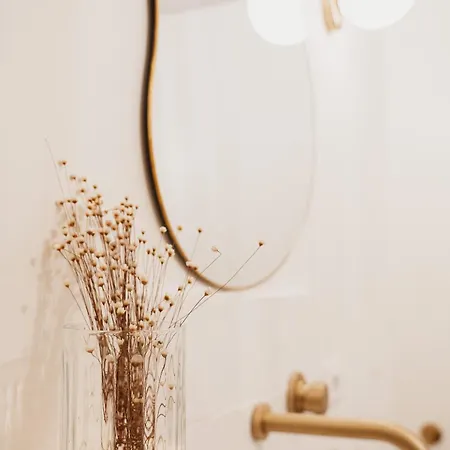 Oaza Design Jacuzzi Or Shower Center *